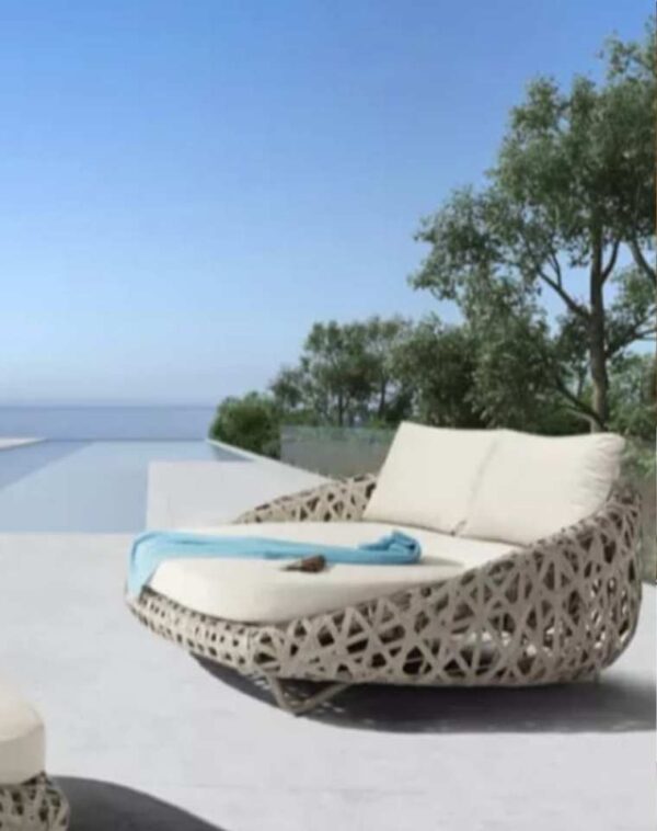 Outdoor Sofas and Seating